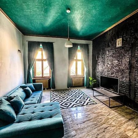 Appartamento Cozy & Charming Apt. Downtown Timisoara Esterno foto